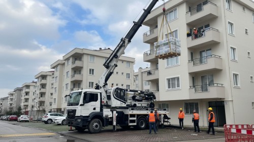Emlak Konutları 1. ve 2. Etap Vinç Kiralama