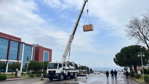 Piri Reis Üniversitesi Vinç Kiralama